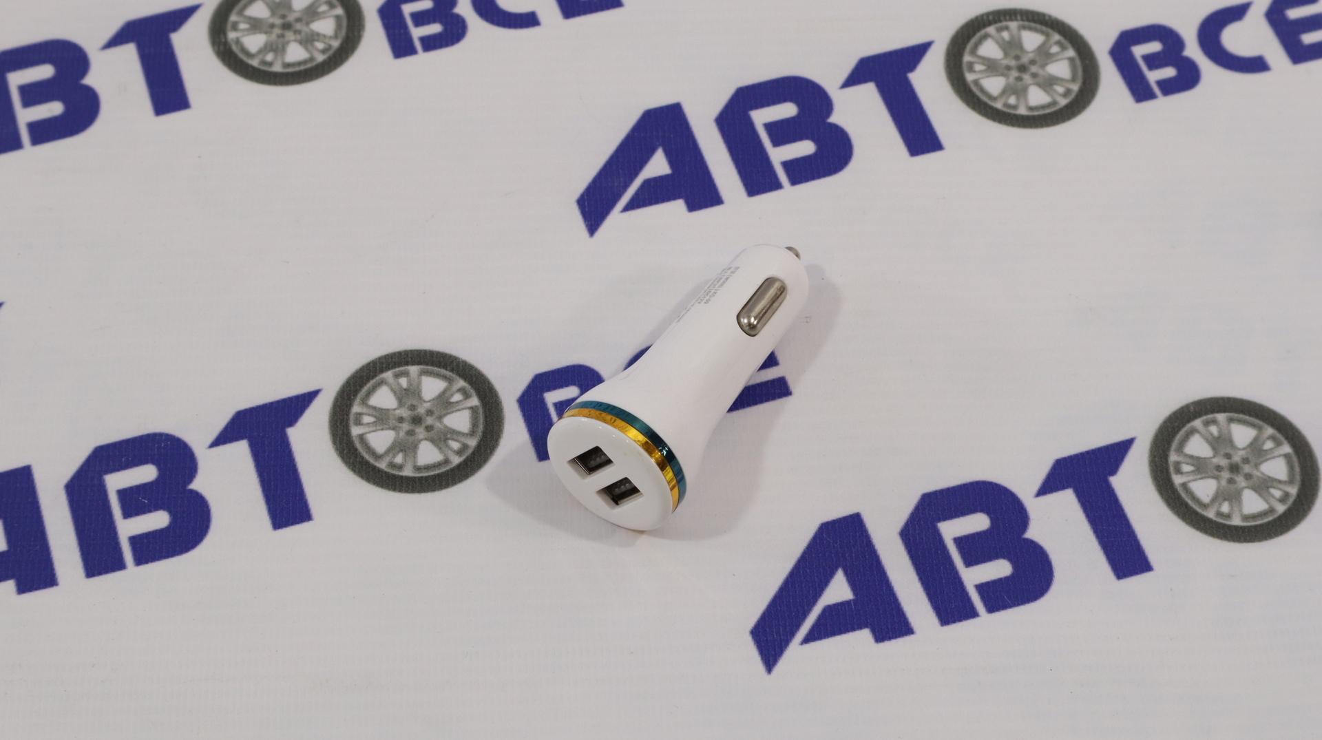 Зарядное устройство в прикуриватель АЗУ (зарядка для телефона) 2USB входa  белая K09 NOKOKO - Аксессуары